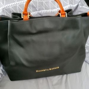 Dooney and Bourke Large Barlow